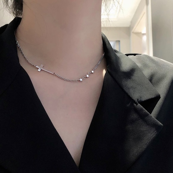 NEW 925 Sterling Silver Triple Stars Cross Chain Necklace - Picture 3 of 5